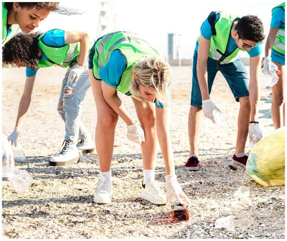 community service beach clean-up