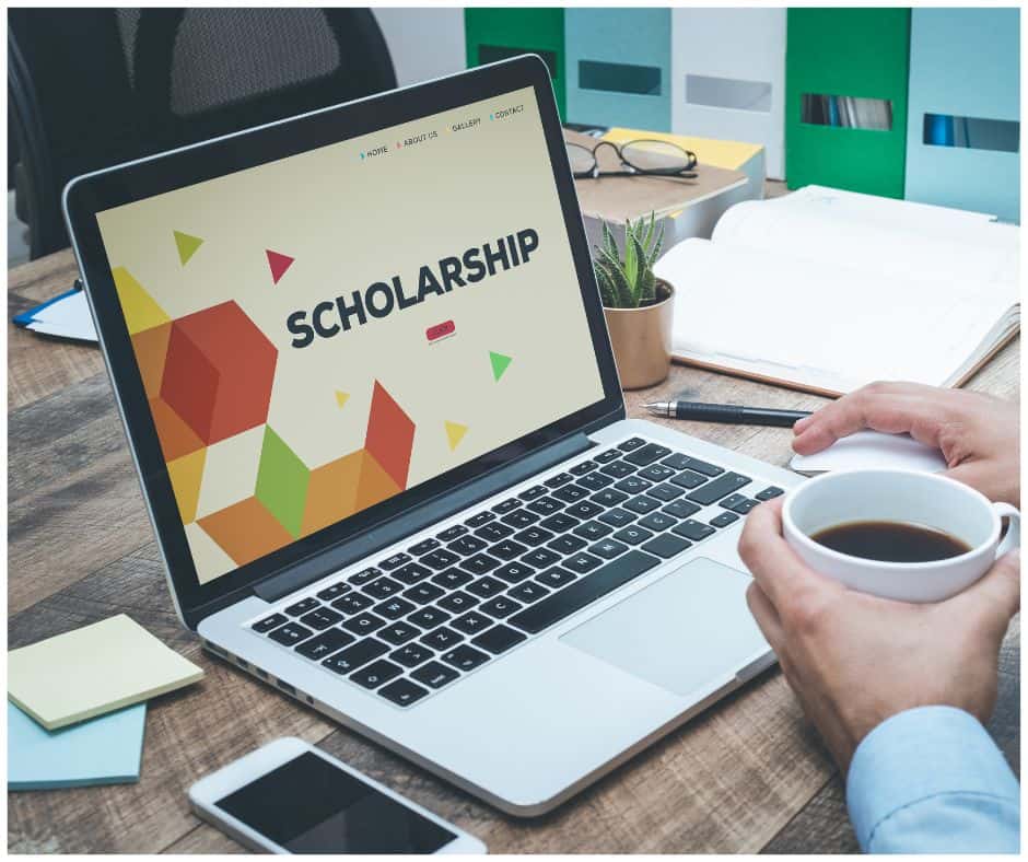 scholarship search on laptop