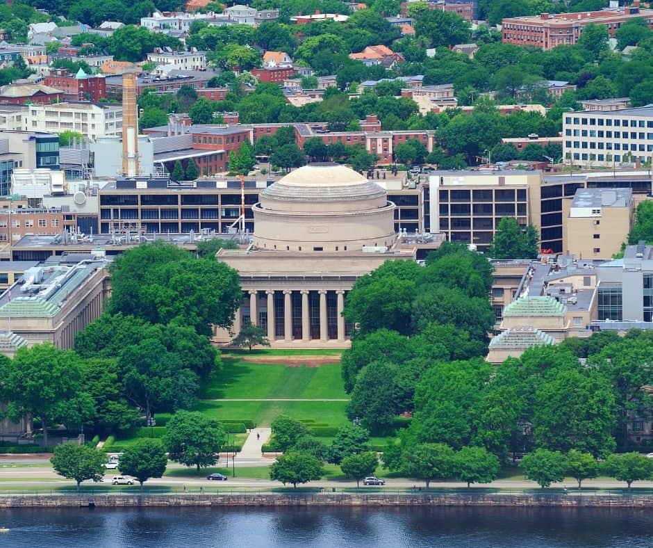 MIT is one of many private universities