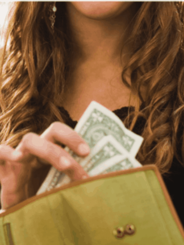HOW TO START MANAGING MONEY WITH YOUR TEEN COVER IMAGE