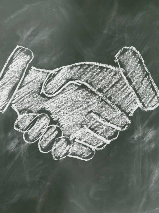 cropped-shaking-hands-gc946e42df_1920.jpg