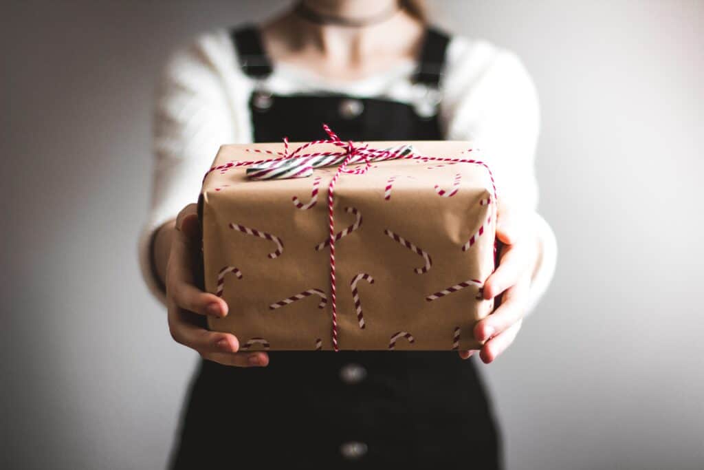 The Best Gifts for High School Students This Holiday Season - The  Scholarship System