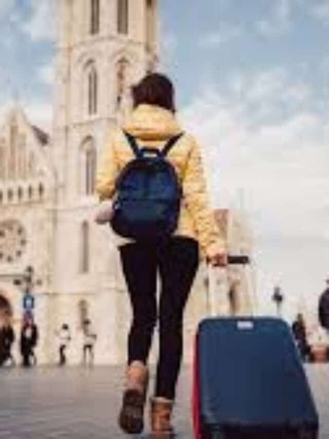 10 COLLEGES WITH THE BEST STUDY ABROAD PROGRAMS