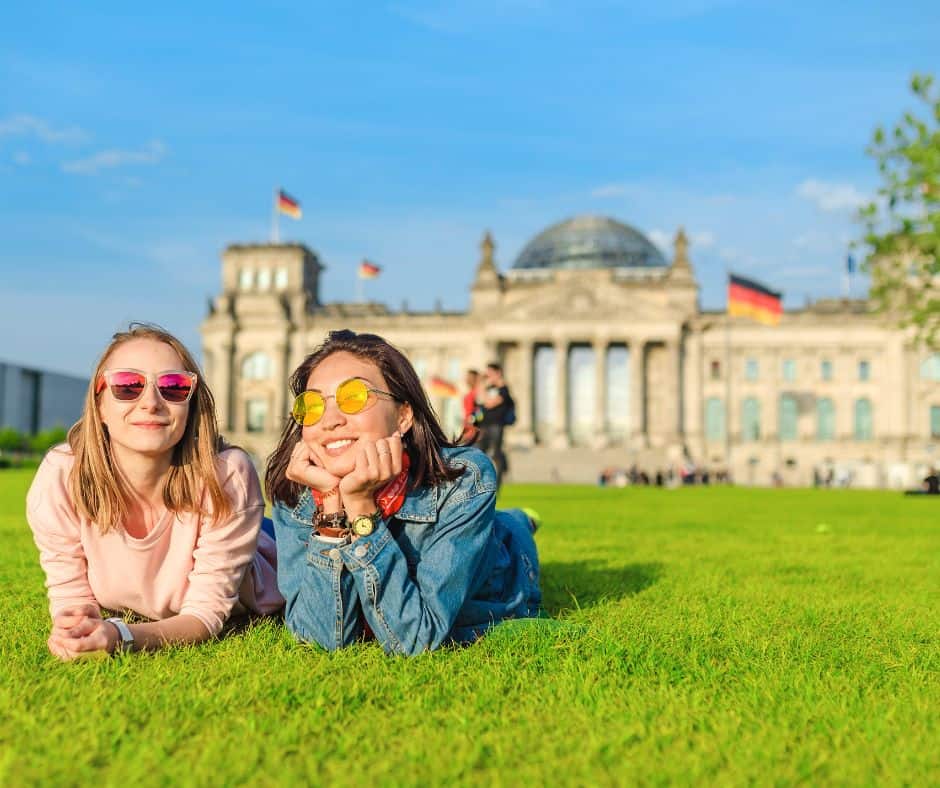 2 girls studying abroad in Germany