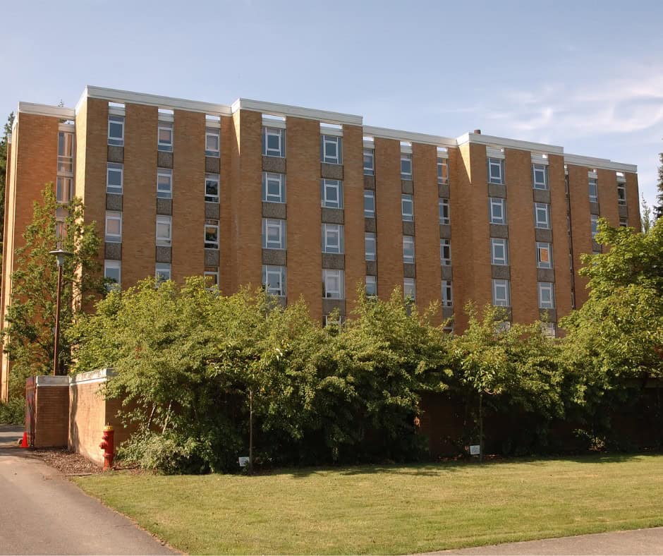 College Campus-Student Housing